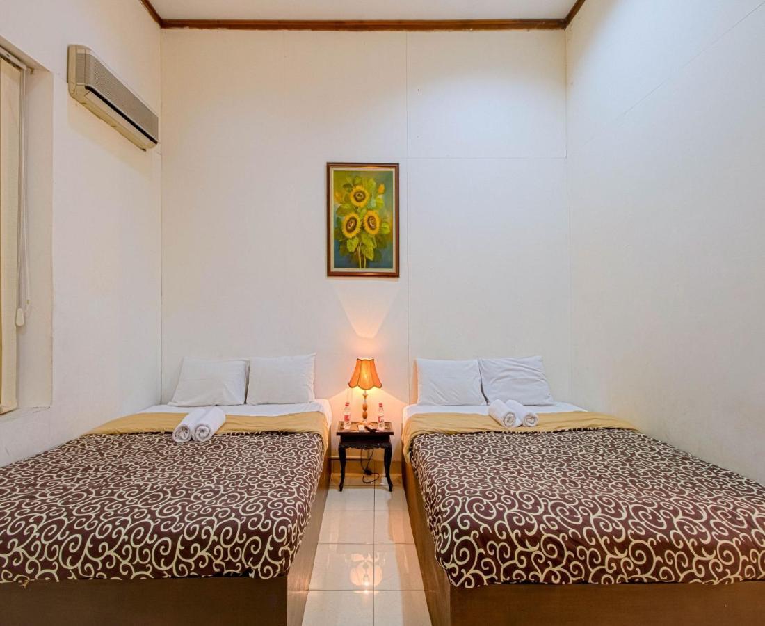 D'Talent Hotel Yogyakarta Extérieur photo
