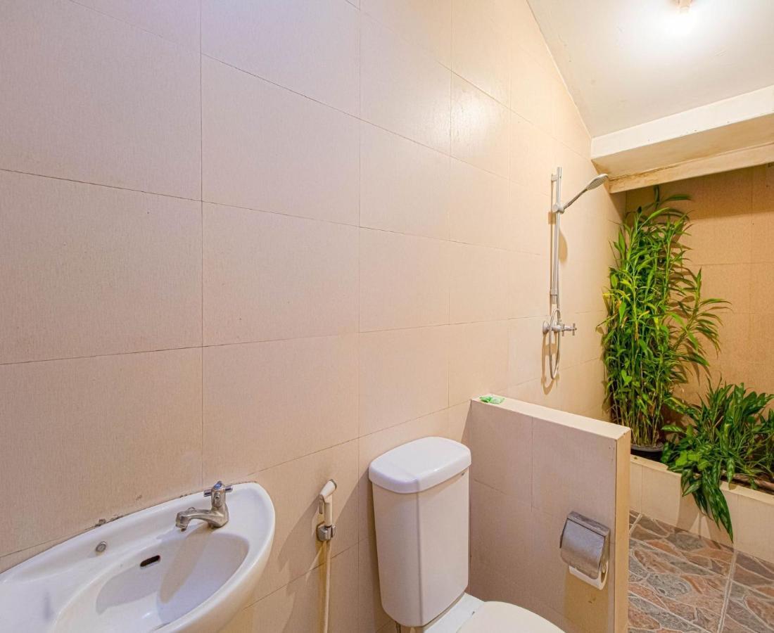 D'Talent Hotel Yogyakarta Extérieur photo