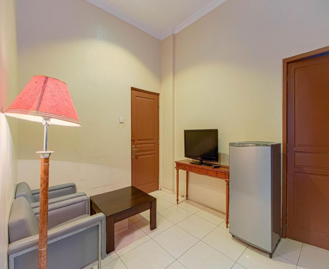 D'Talent Hotel Yogyakarta Extérieur photo