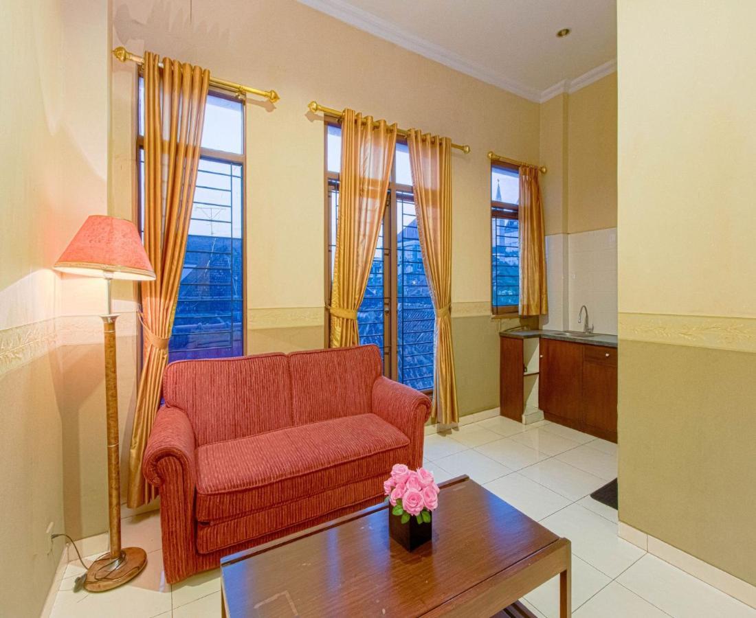 D'Talent Hotel Yogyakarta Extérieur photo